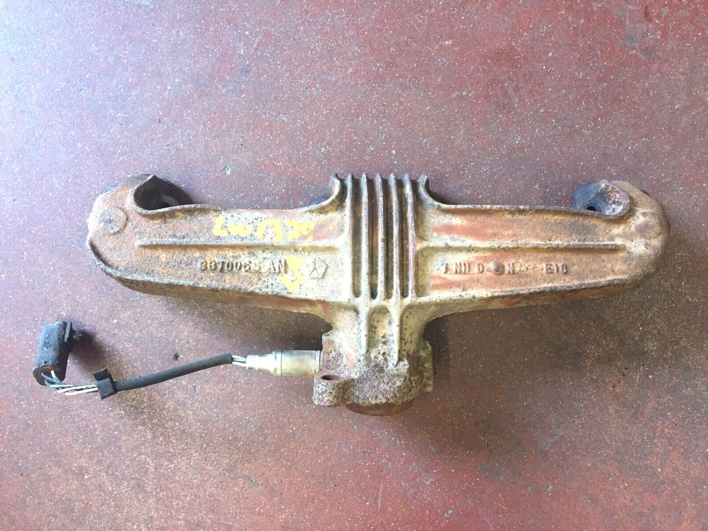 Driver Side Exhaust Manifold 1989-1992 Dodge Ram 150 250 350 Ramcharger 4227885