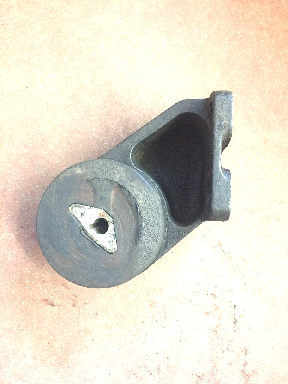 Passenger Side Motor Support 1998.5-2002 Dodge 2500 3500 5.9 24 Cummins 52022012