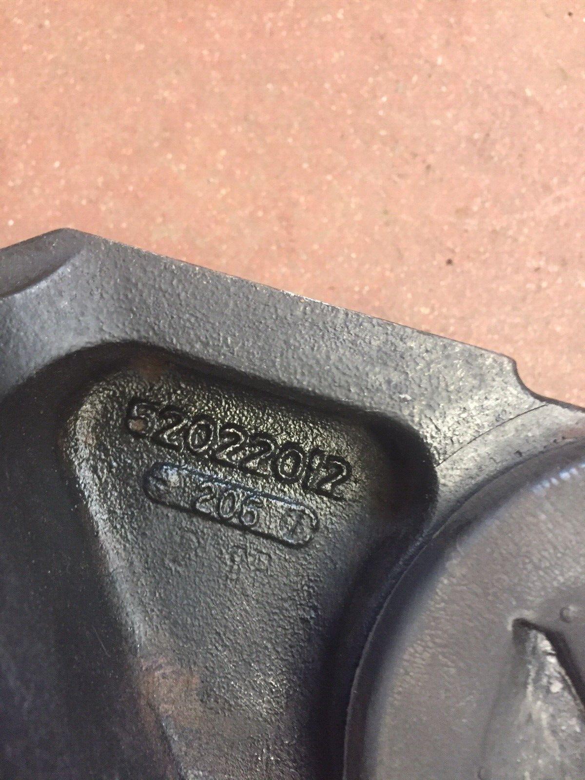 Passenger Side Motor Support 1998.5-2002 Dodge 2500 3500 5.9 24 Cummins 52022012