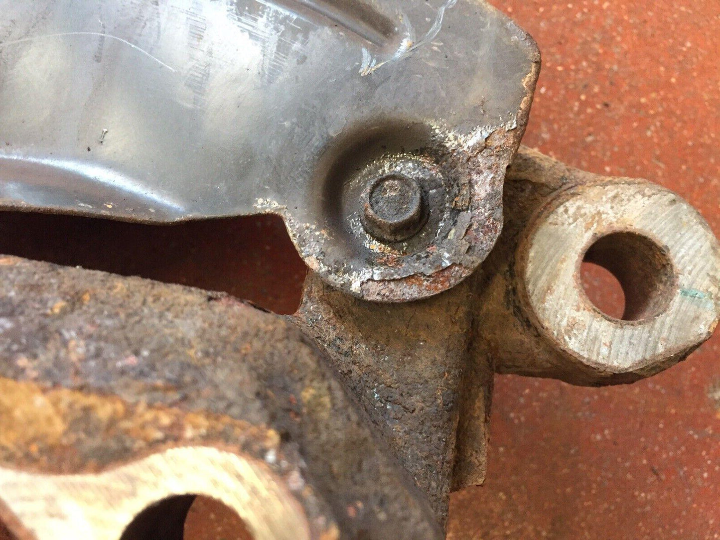 Spindle Steering Knuckle 4X2 2014-2018 Ram 2500 3500 4X2 RH P/N 68217027AA