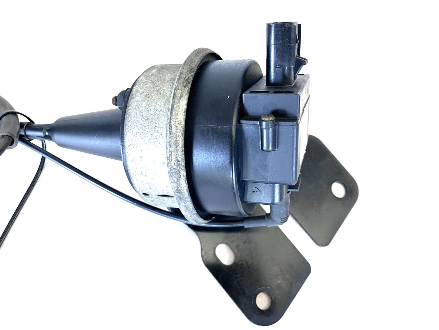 04 Ram 1500 Cruise Control Servo P/N 4669979 Servo, P/N 53032074 on cable