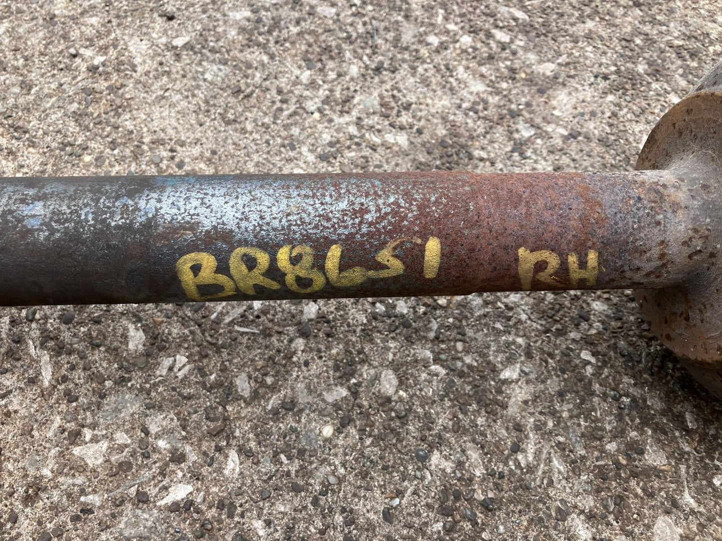 Passenger Side Front Axle Shaft 2010-2013 Ram 2500 3500 68065426AB