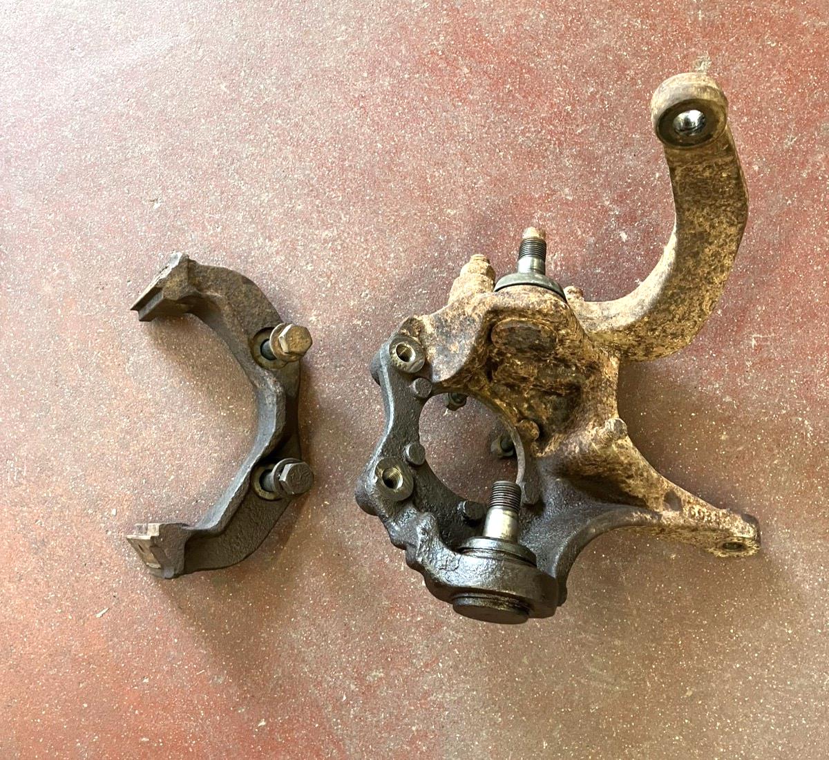 Steering Knuckle, 1982-1993 Dodge Ram 4x4 Pickup and Ramcharger, Driver Side, LH, 53009841
