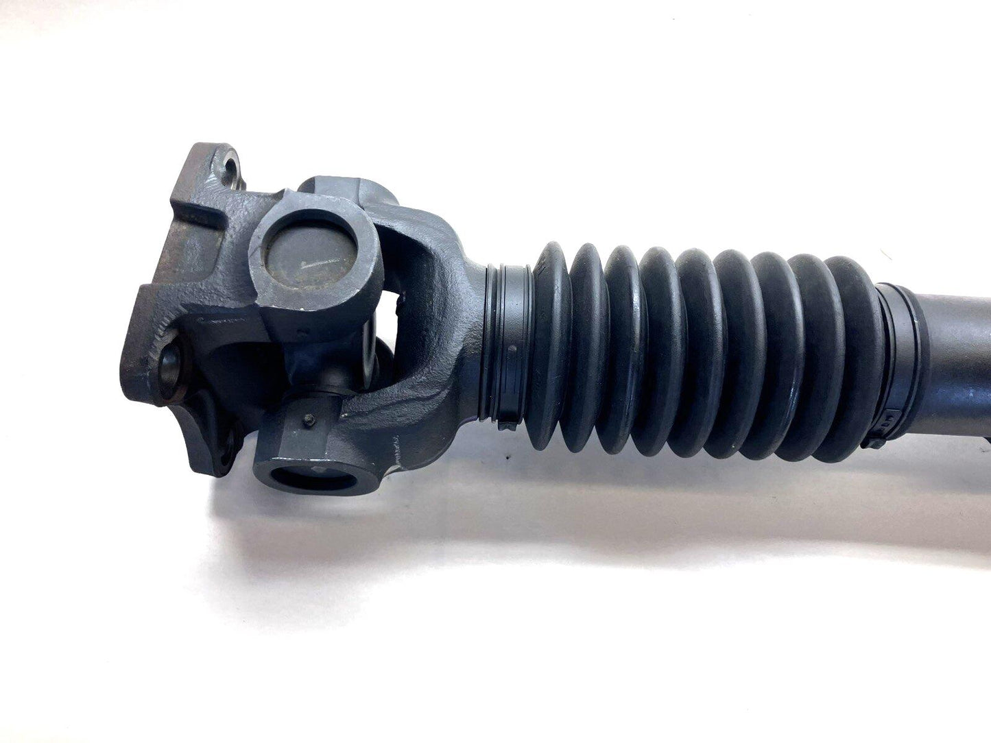 Front Drive Shaft, 2019-2024 Ram 2500 3500 Gas, 8HP75 8 Speed Trans 68305361AC