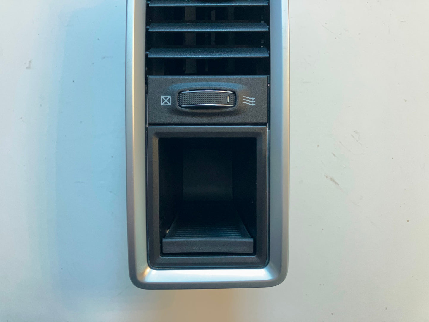 Right Side Vent, 2013-2018 Ram 1500 2500 3500 Silver Trim, Passenger Side