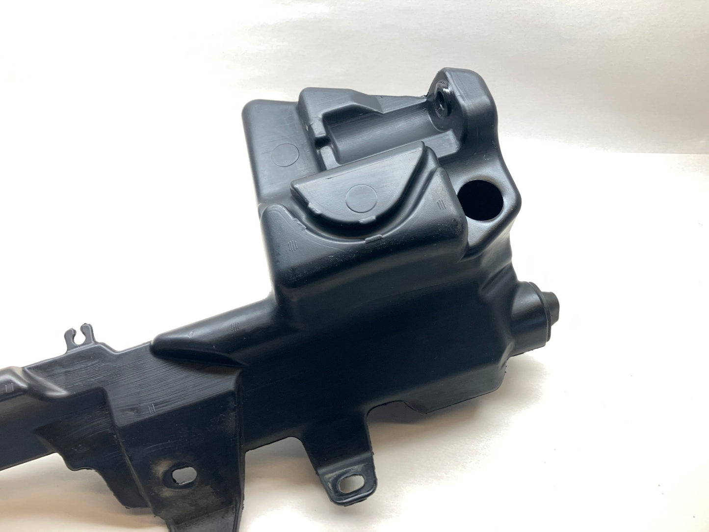 Ram 2500 3500 Windshield Washer Reservoir Washer Bottle 2011-2013 6.7L 5182304AD