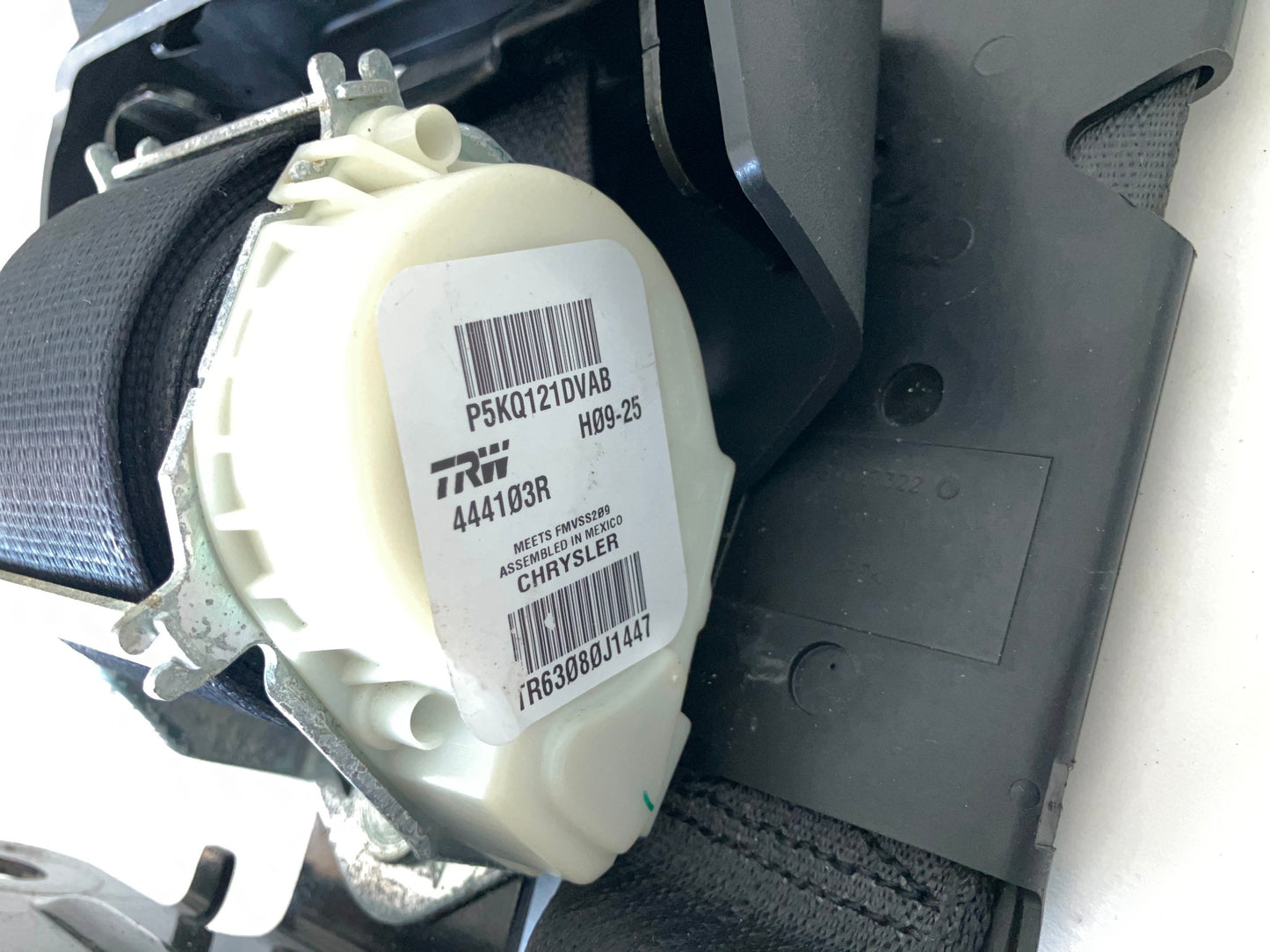 Rear Center Seat Belt with Retractor, P5KQ121DVAB, 2010-12 Ram 1500 2500 3500