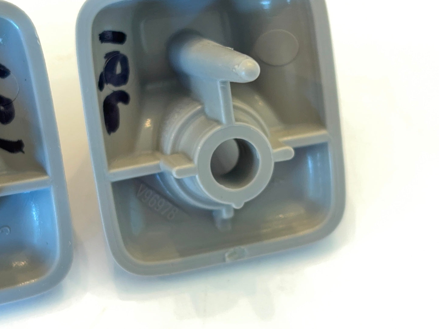 Sun Visor Sunvisor Clip Bracket, 1994-2001 Ram 1500 1994-02 2500 3500, 5EZ92SL2