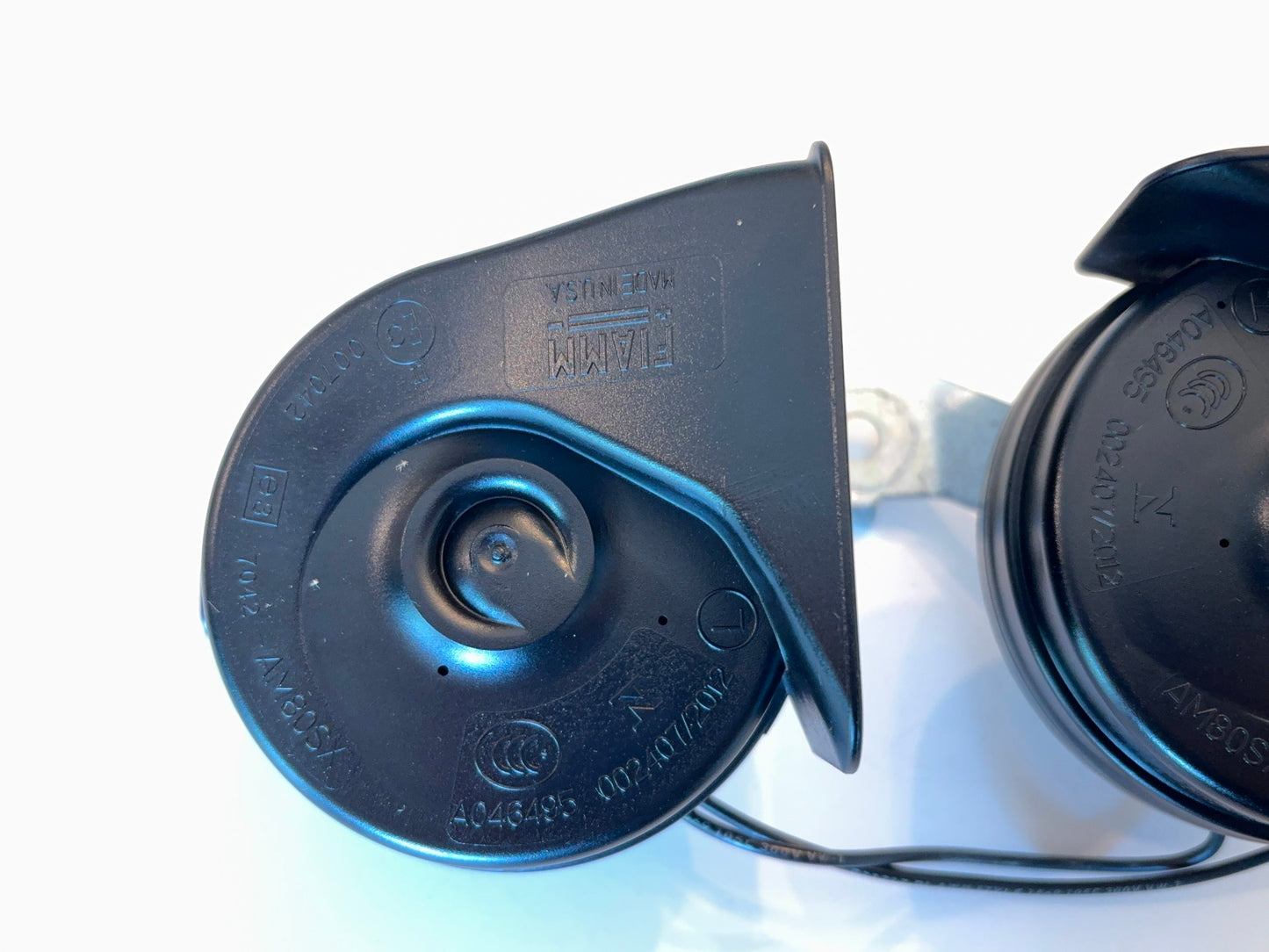 Dual Horn with Bracket, 2018 Ram 1500 2500 3500, 2019-2023 Ram 2500 3500, 68297891AB