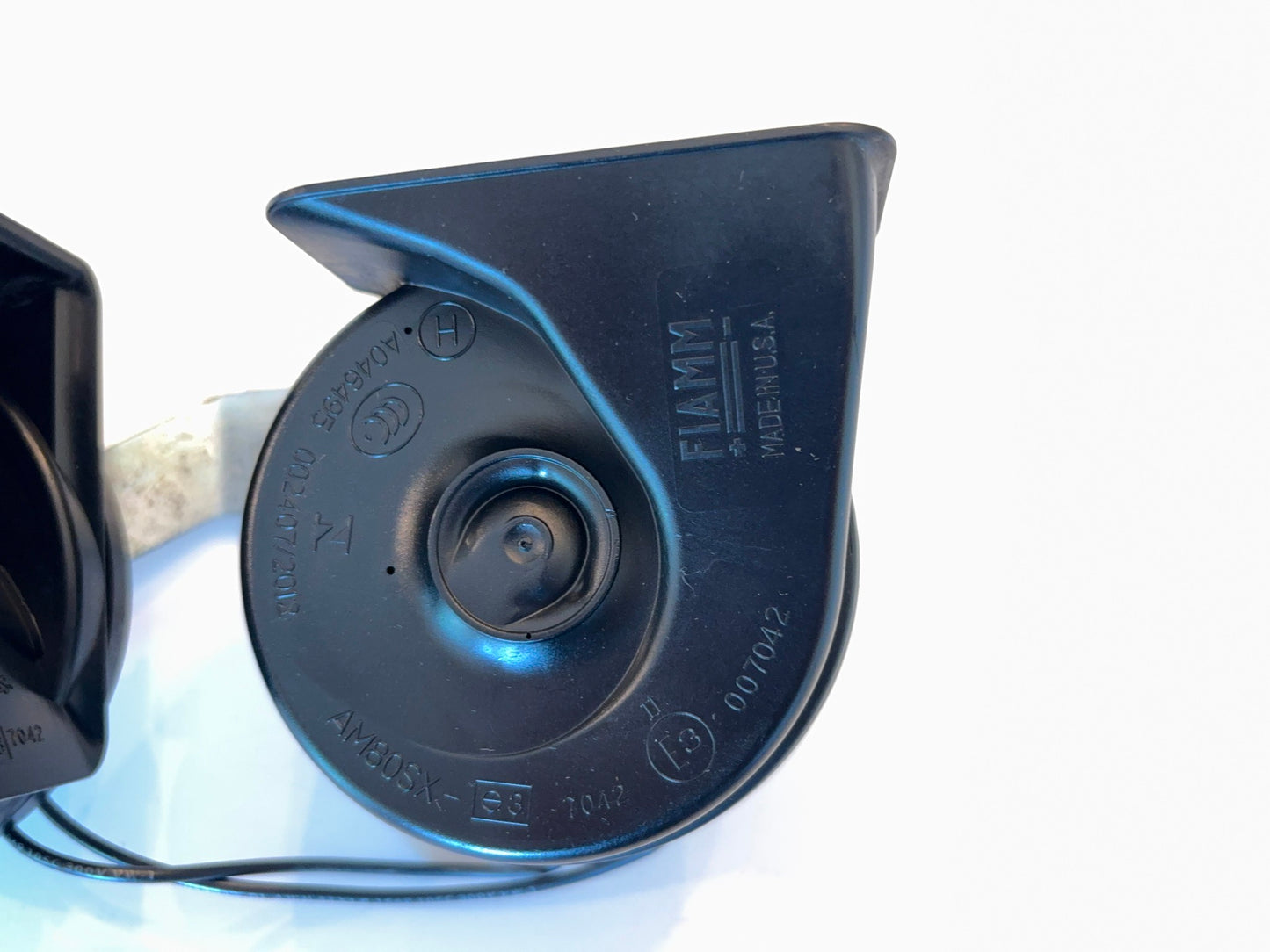 Dual Horn with Bracket, 2018 Ram 1500 2500 3500, 2019-2023 Ram 2500 3500, 68297891AB