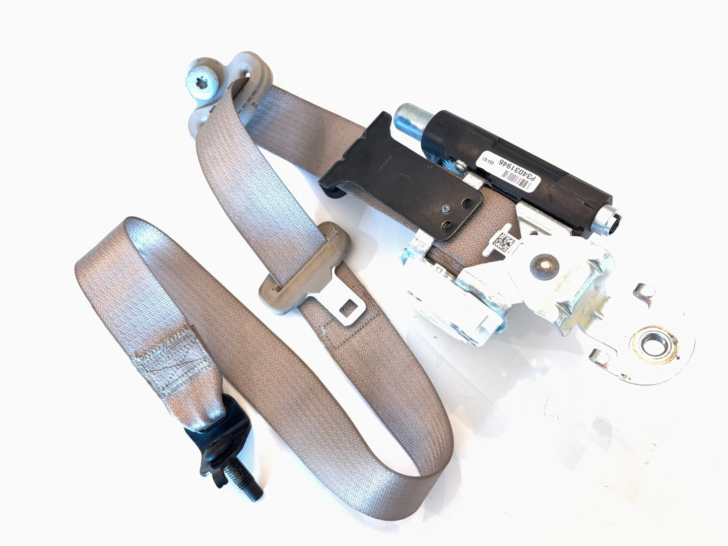 2014-2018 Dodge Ram 3500 Seat Belt Retractor Passenger Side RH 4-Door 5RL791L1AC