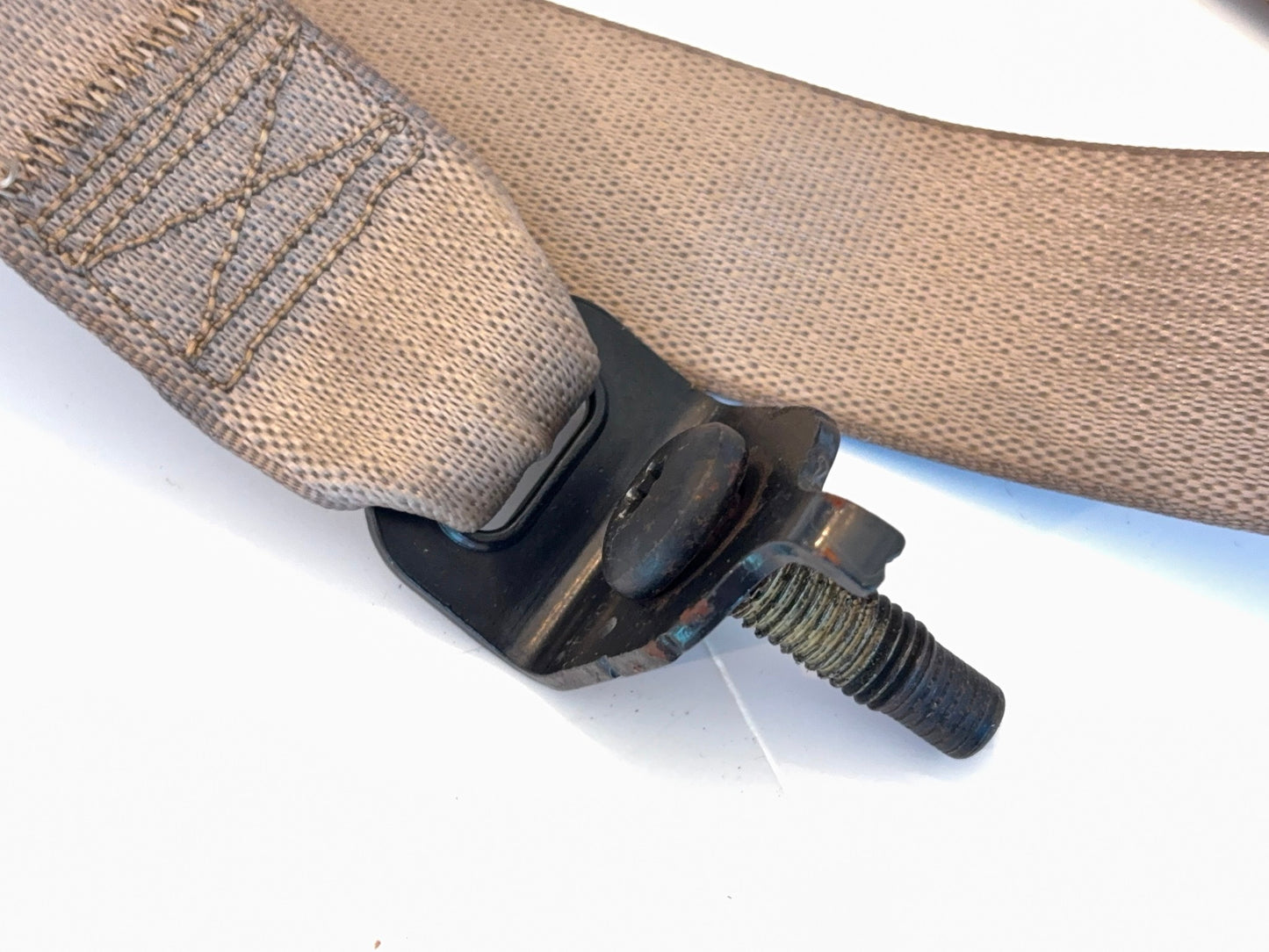 2014-2018 Dodge Ram 3500 Seat Belt Retractor Passenger Side RH 4-Door 5RL791L1AC