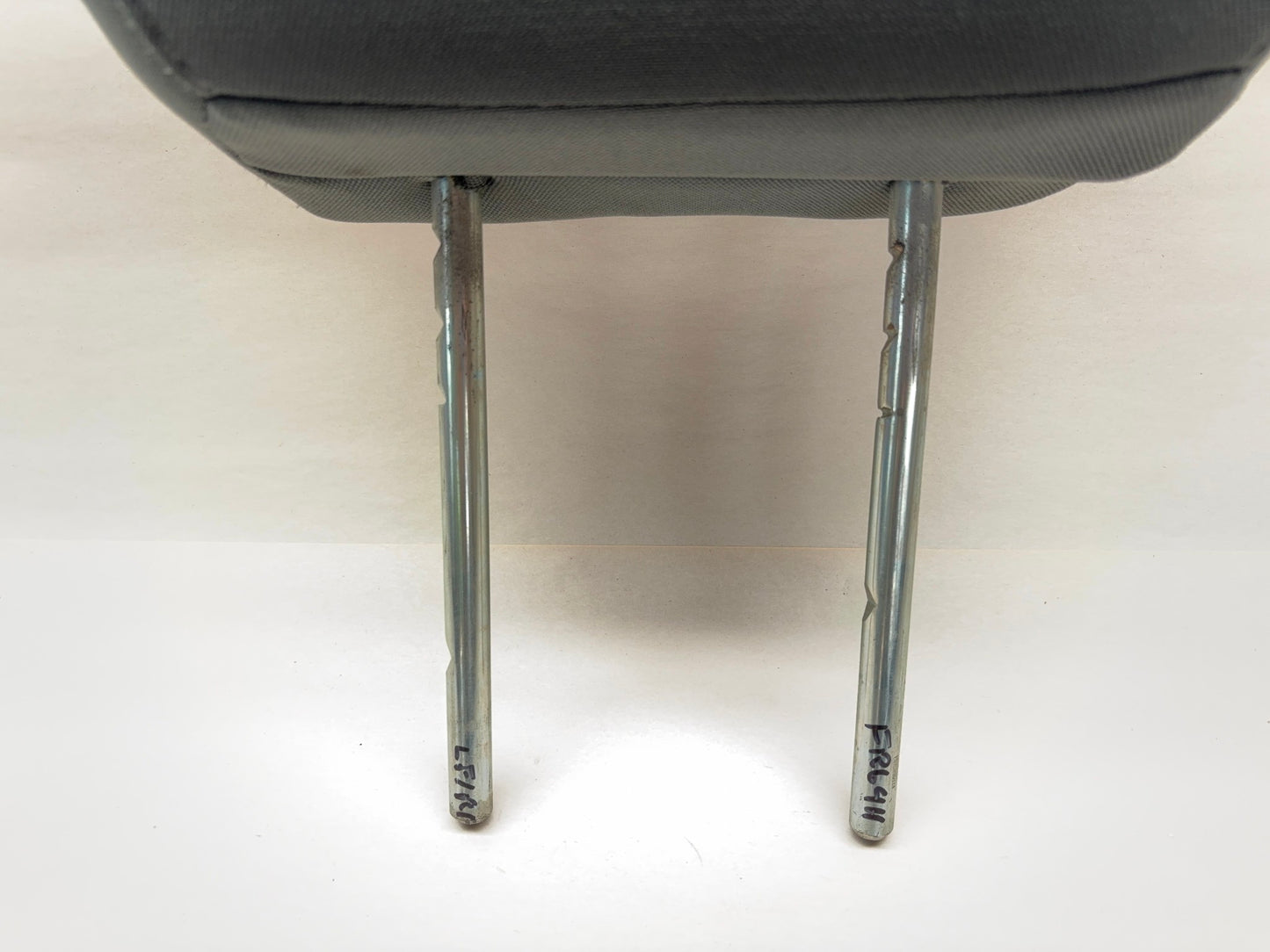 Front Headrest 2013-2018 Ram 1500 2500 3500 19+ Classic CLOTH Gray 5NQ18LA8AA