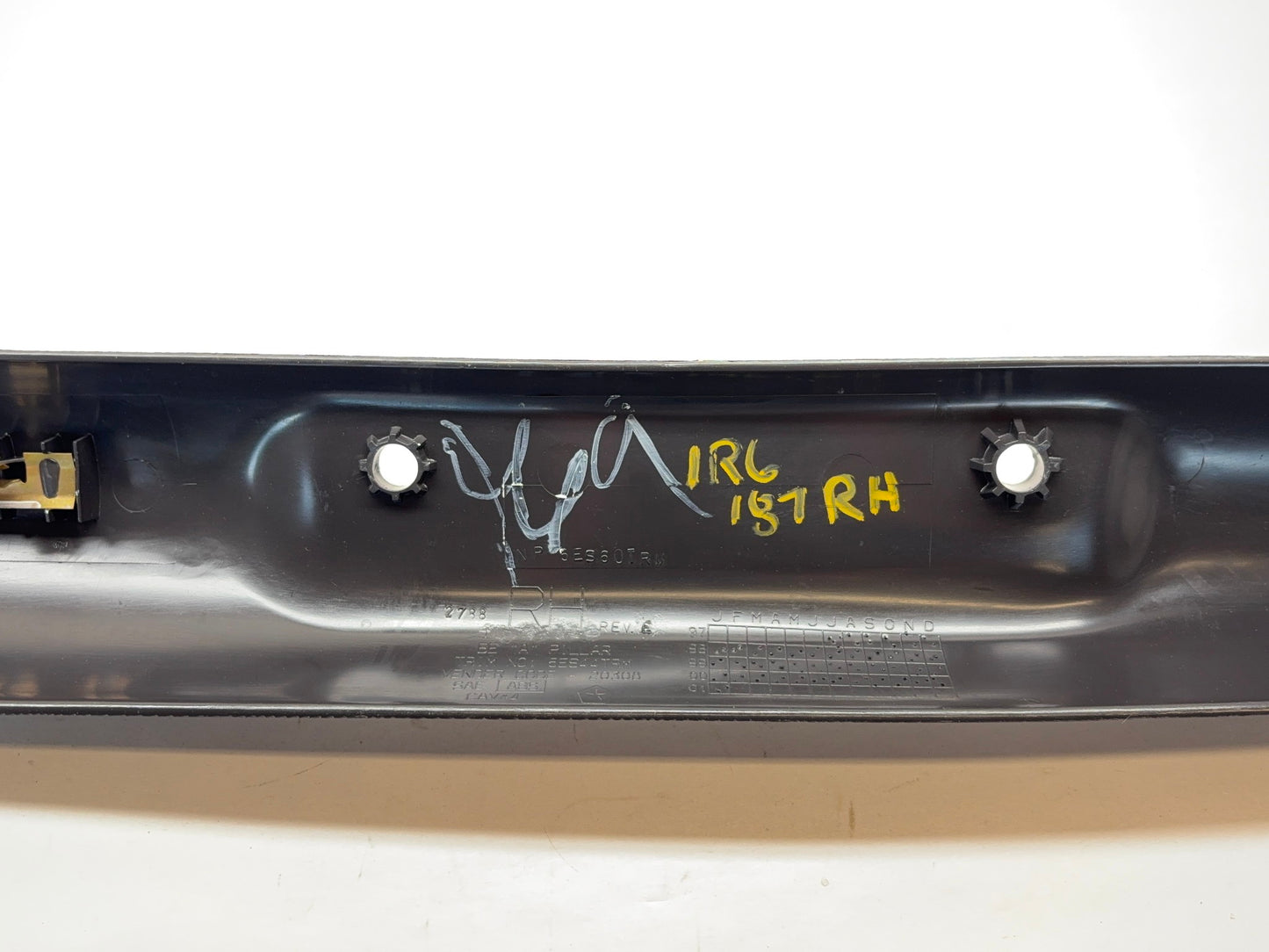 A Pillar Pair LH and RH 1998-2001 Ram 1500 1998-2002 Ram 2500 3500 Agate Trim AZ