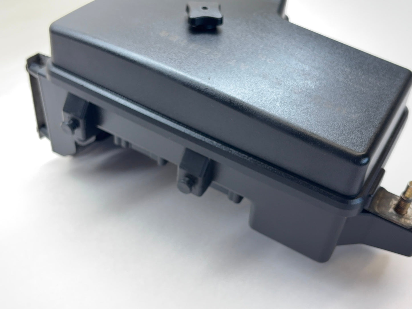 Engine Fuse Box, 2002-2005 Ram 1500 4.7L 3.7L 56049011AI with Body Control Module