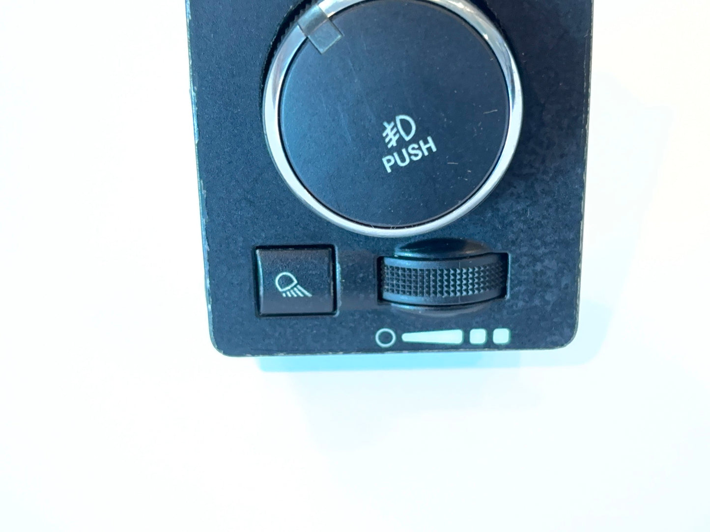 Headlight Switch with Fog Lamps Ram 2009-2012 1500 2010-12 2500 3500 04602918AA