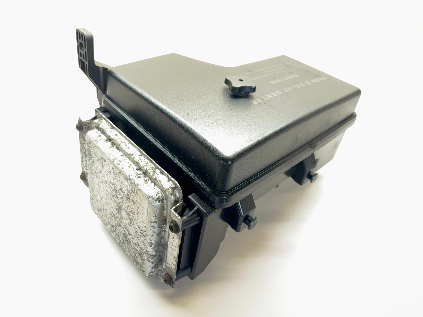 Engine Fuse Box 2004-2005 Ram 2500 3500, 5026036AC, 5.9L Cummins