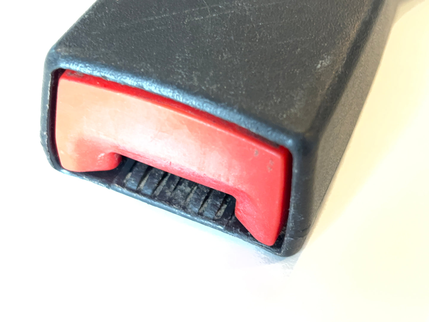 Rear Seat Belt Buckle 2009-12 Ram 1500 10-12 2500 3500 5KQ371DVAB Left or Center