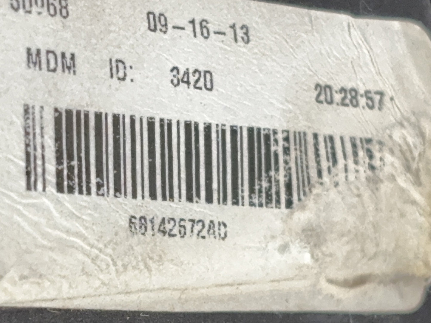 Passenger Chrome Tow Mirror 13-18 Ram 1500 2500 3500 19+ Class 68142672AD Memory