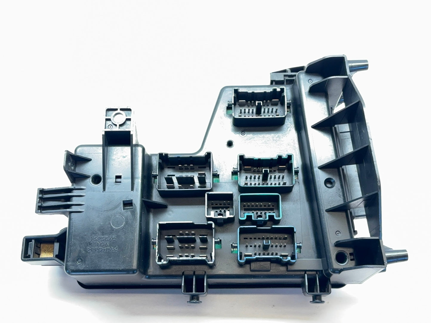 Engine Fuse Box Relay 2005 Ram 1500 04-05 Ram 2500 3500 05026034AA *Broken Mount