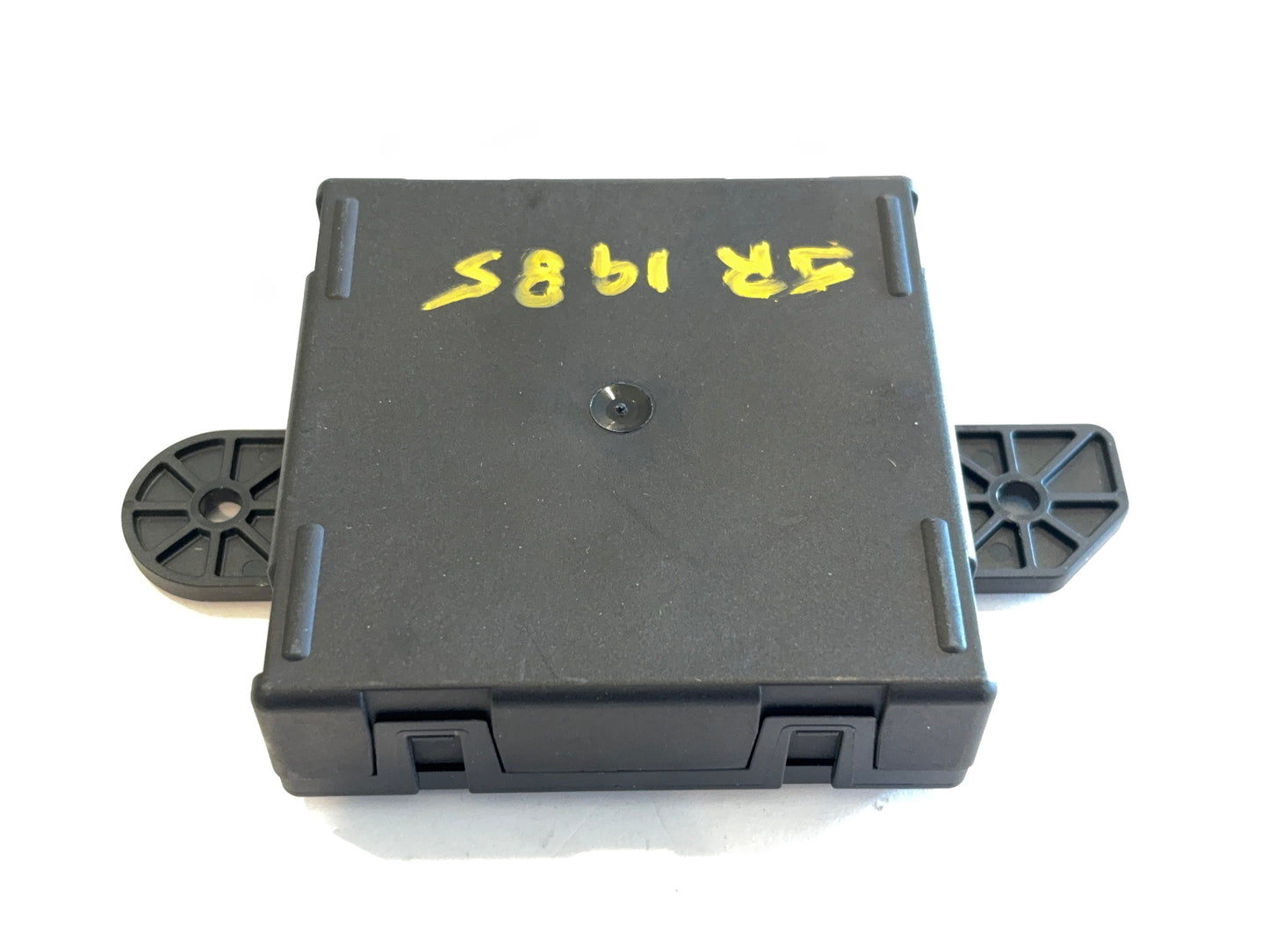 Driver Side Door Module 2013-2018 Ram 1500 2015-18 2500 19+ Classic 68225103AC