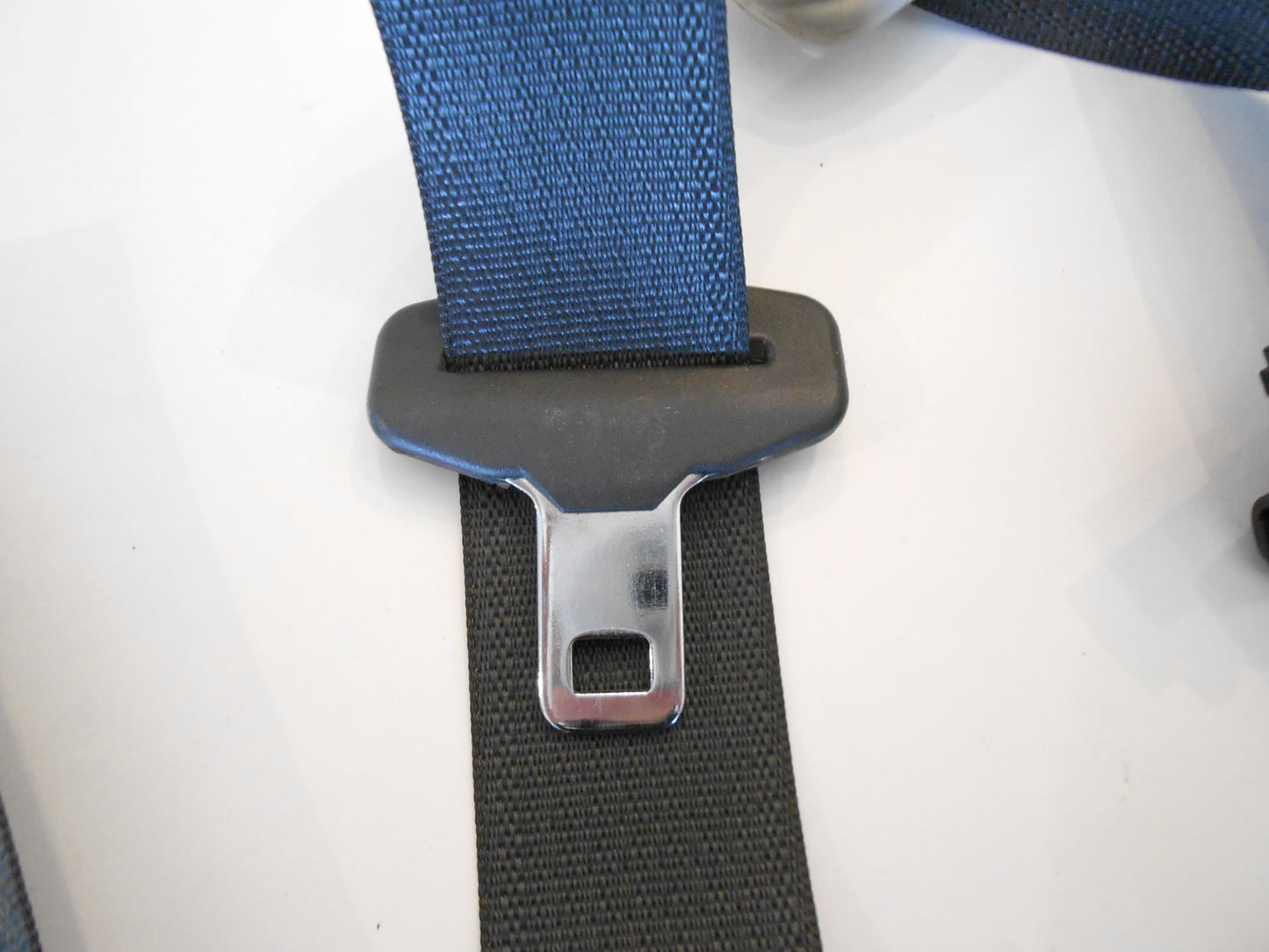 Right Front Seat Belt Retractor, 2009-2012 Ram 1500 5KP921DVAE 2-Door Cab