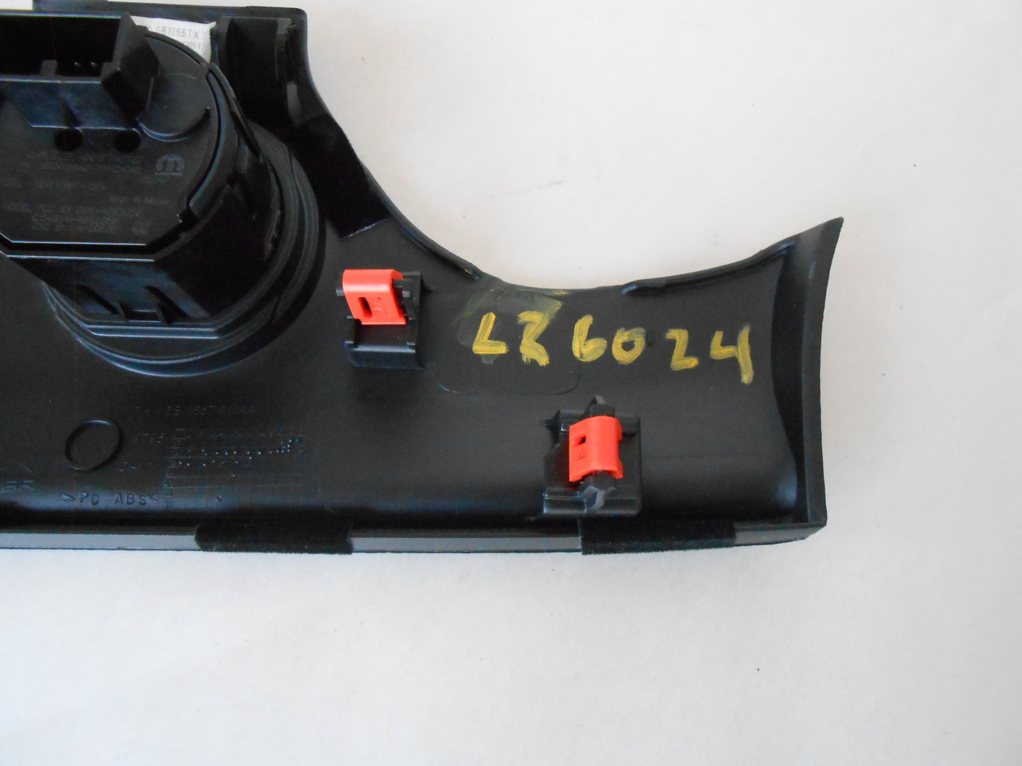 2019-23 Ram 1500 New Body Engine Start Stop Switch & Bezel 68336255AC 6BM55TX7AD