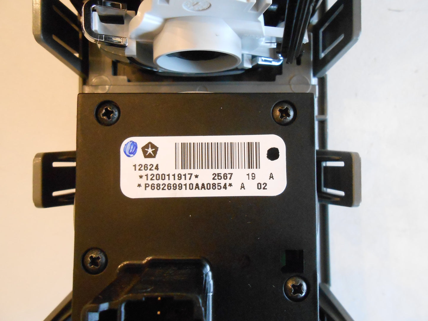 Outboard Vent with Headlight Switch 13-18 Ram 1500 2500 3500 LH ST SXT Tradesman