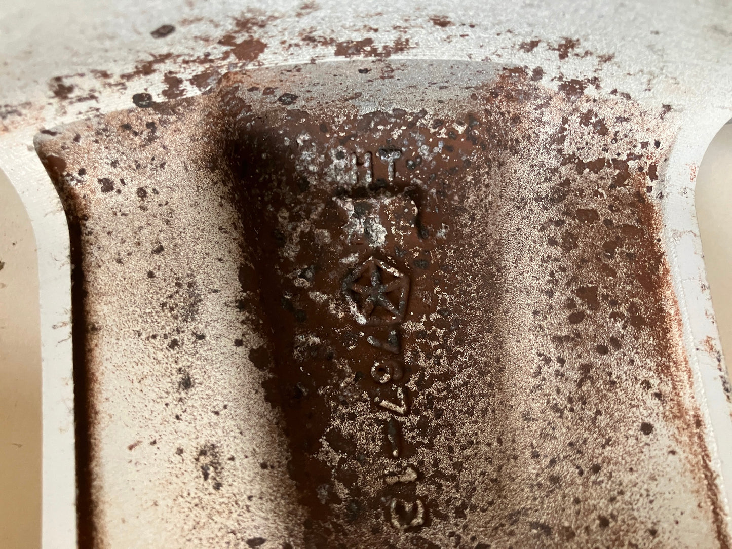 17x7 Painted 5 Spoke Aluminum Wheel, 2009-2012 Dodge Ram 1500 1DZ10CDMAC Used