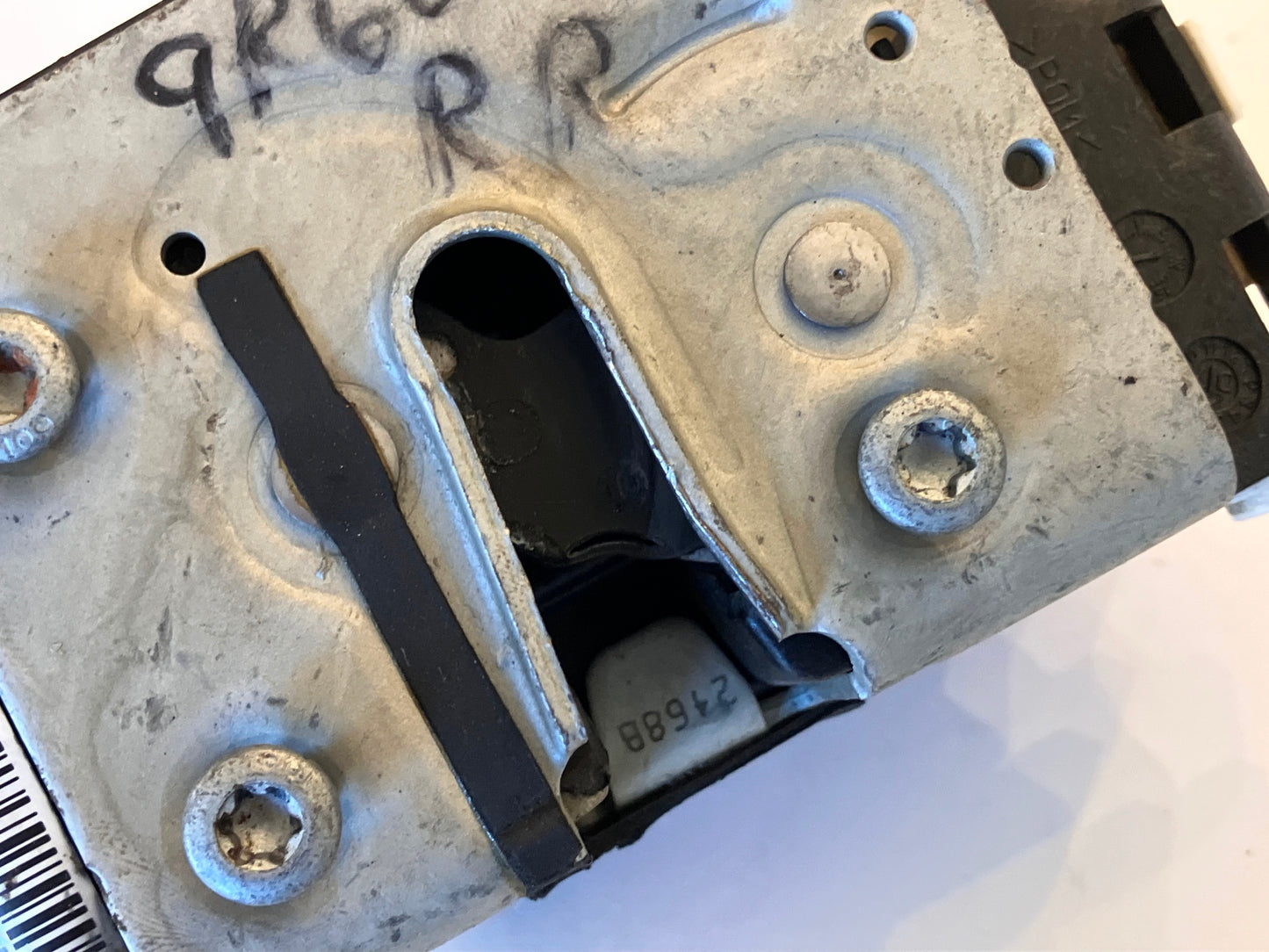 2009-18 Ram 1500 10-18 2500 3500 Rear Passenger RH Door Latch Lock 4589650 Used