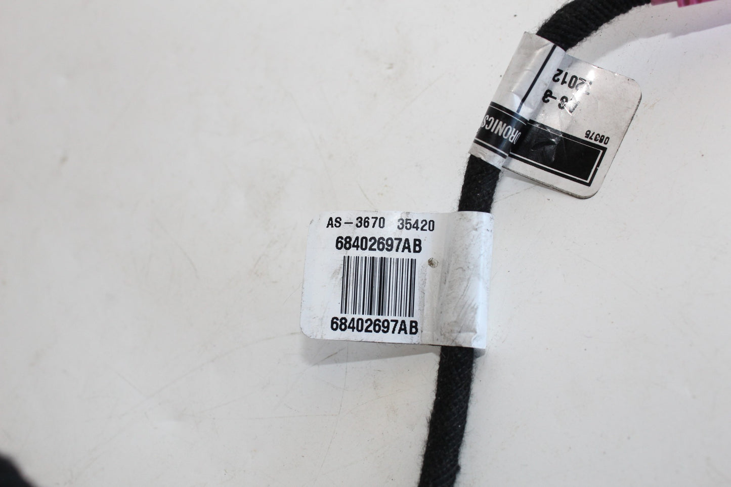 Cell Phone Antenna Cable 2020-2021 Ram 1500 New Body 2500 3500 68402697AB