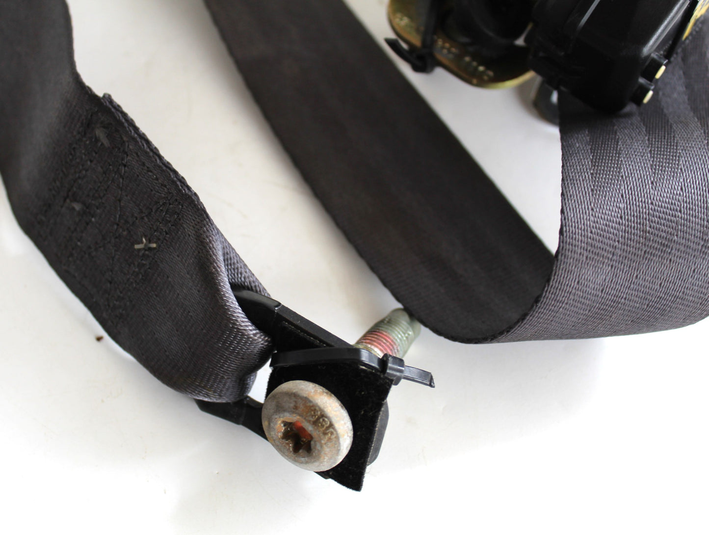 Right Rear Seat Belt Retractor 1998-2001 Dodge Ram 1500 2500 3500 Quad Club Cab
