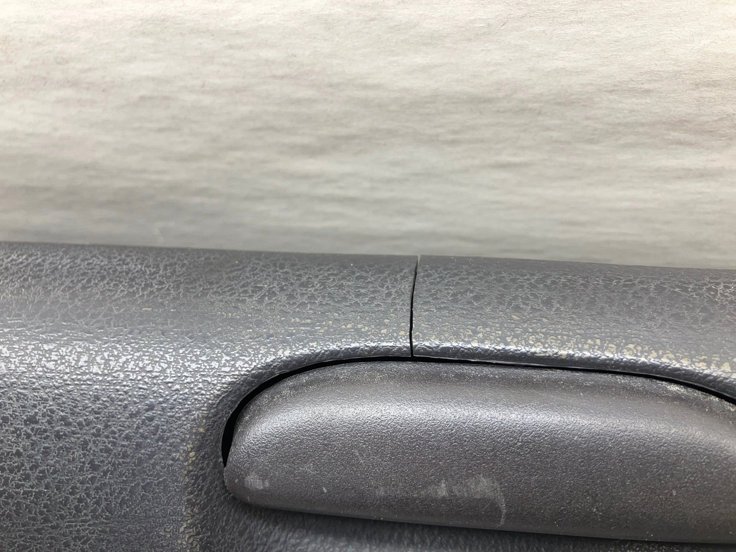 Glove Box 1998-2001 Ram 1500 2500 3500 Agate 5FR47LAZAB, Small Crack above Latch