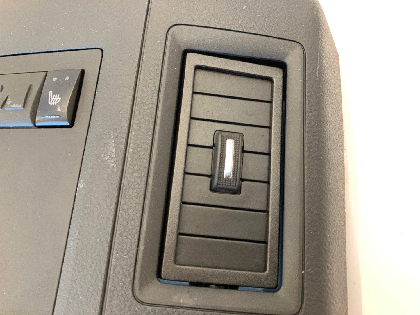 Center Console Rear End Trim Cap w Heated Seats 2013-18 Ram 1500 2500 3500 Black