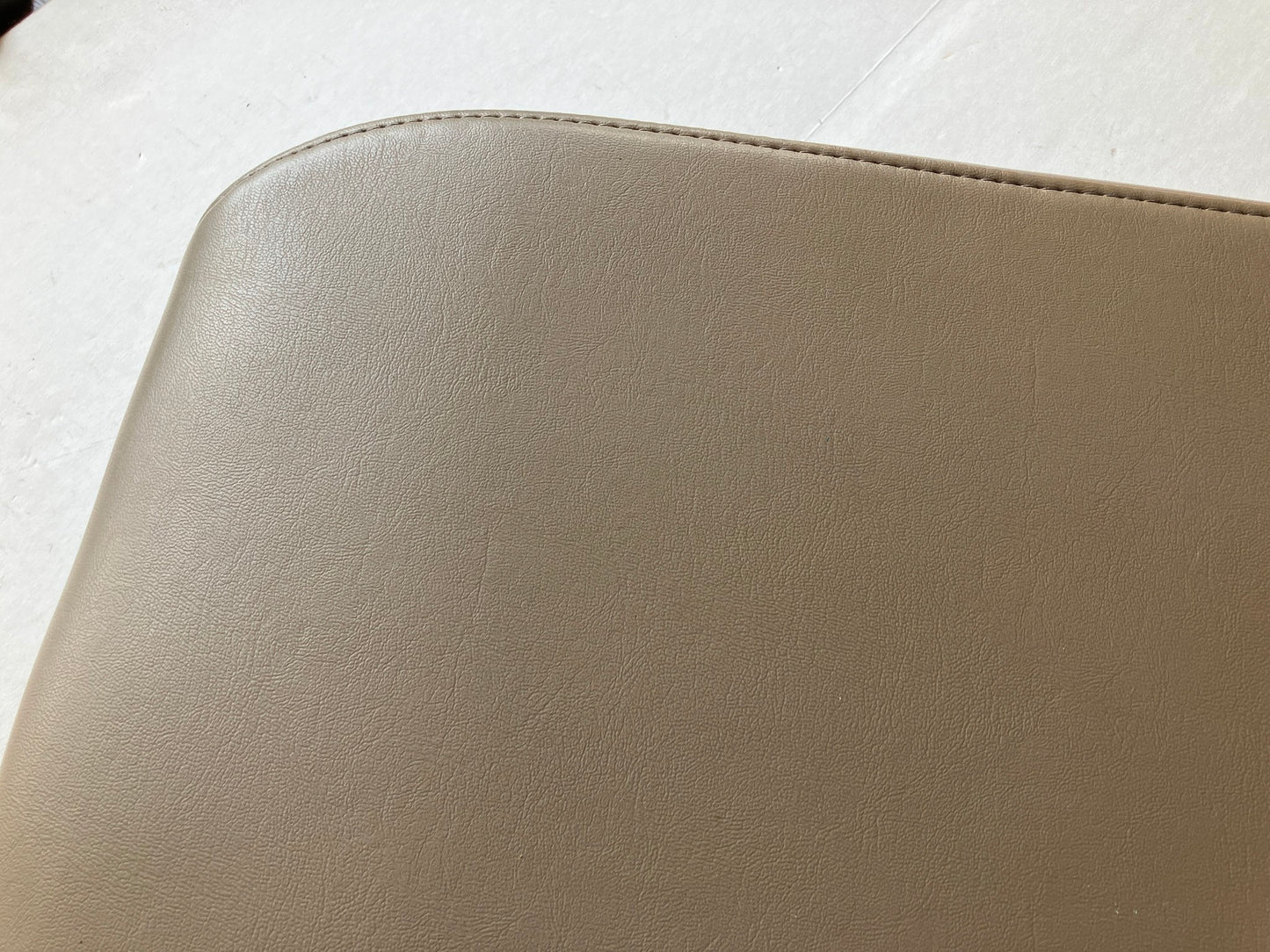 2010-2012 Dodge Ram 1500 2500 3500 Center Console Lid Armrest OEM Vinyl