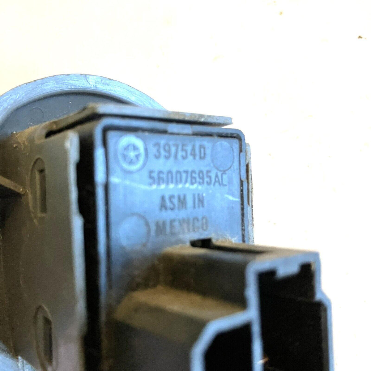 Rear Window Switch with Bezel 2006-08 Ram 1500 06-08 2500 3500 Medium Slate D5