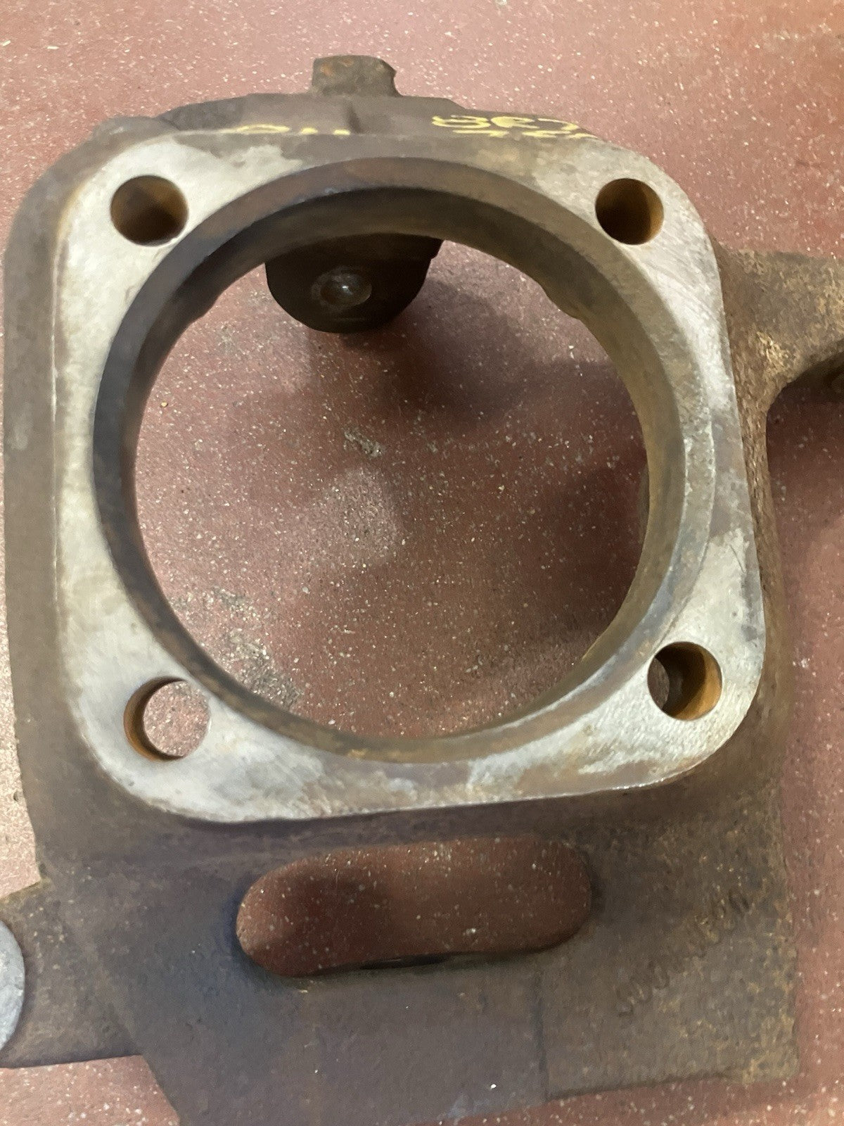 2003-2008 Dodge Ram 2500 3500 4X4 RH Steering Knuckle P/N 5086678AA