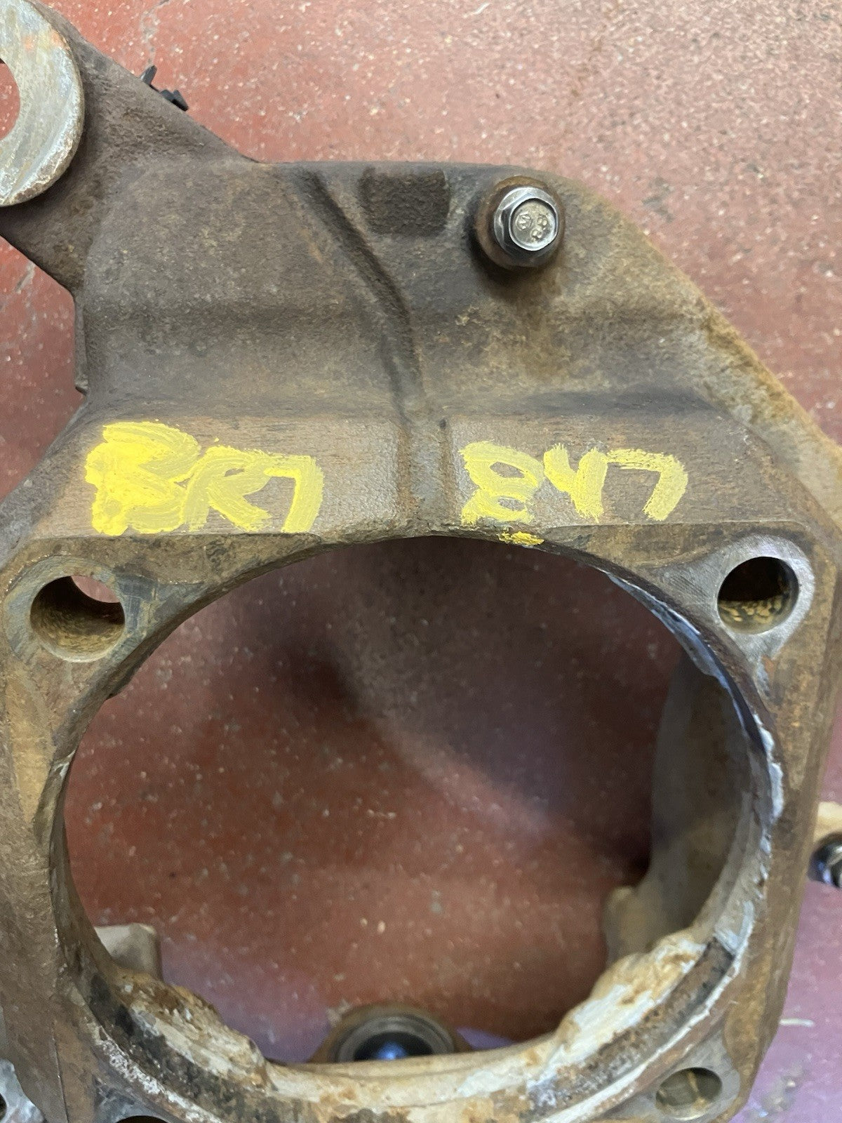 2010-13 Dodge Ram 2500 3500 4X4 RH Steering Knuckle P/N 68065447AA