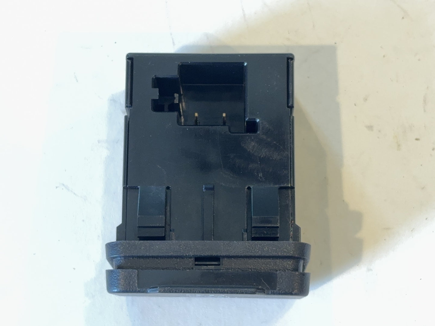 Power Inverter Plug 2009-2012 Ram 1500 2010-2012 Ram 2500 3500 05082095AB