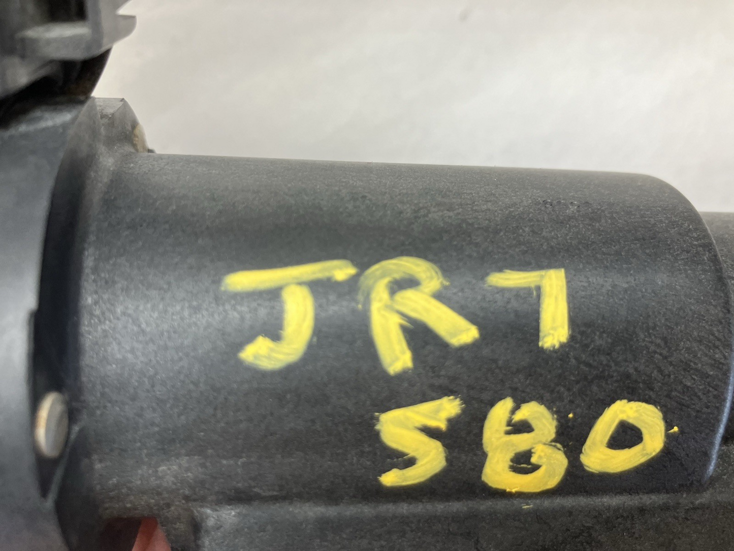 4X4 Front Axle Actuator 2013-25 Ram 2500 3500. P/N 68216944AA.