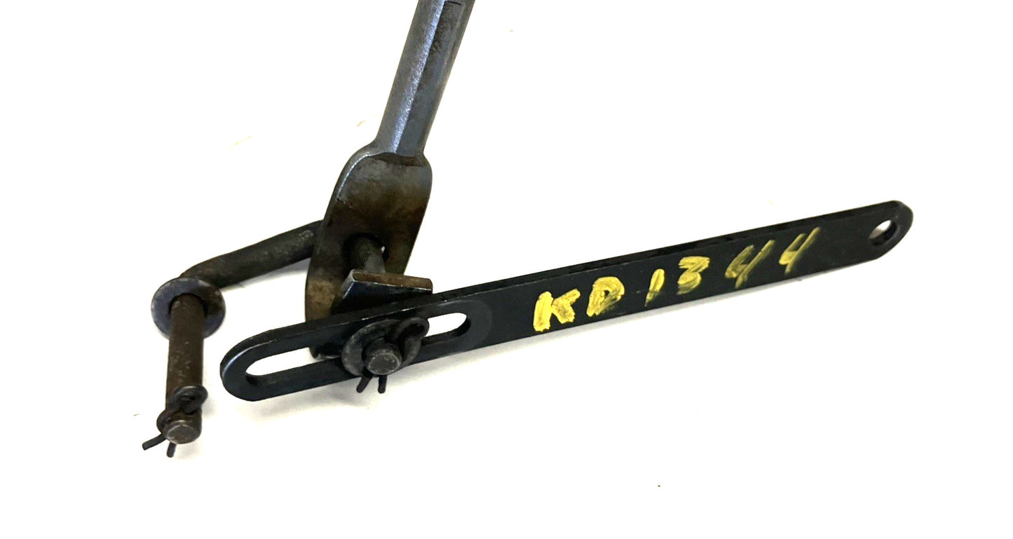 1989 Dodge Ram 150 Transmission Kickdown Linkage for Parts.