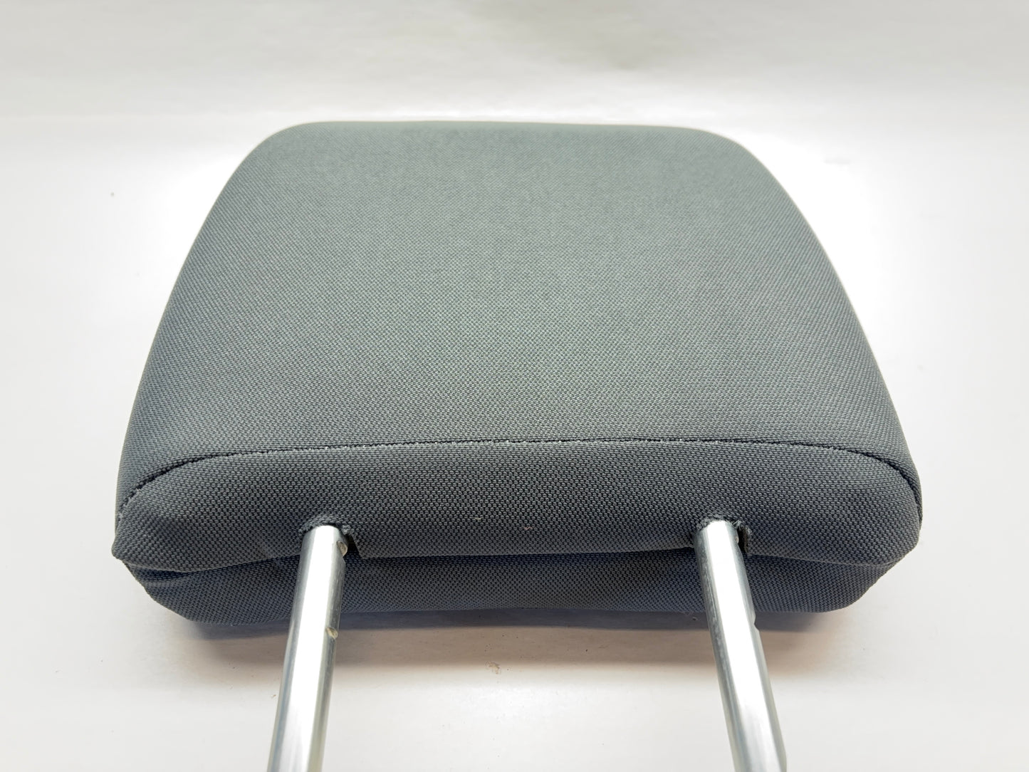 Rear Headrest 2013-18 Ram 1500 2500 3500 19+ Classic Left Right 5NA67LA8AA *X8