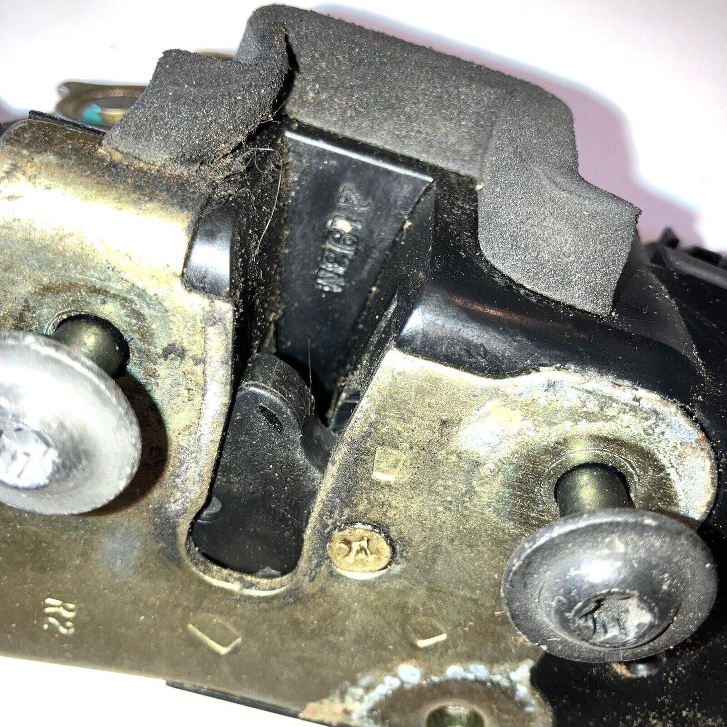 Passenger Front Door Latch, 2002-2008 Ram 1500 03-09 Ram 2500 3500 Keyless