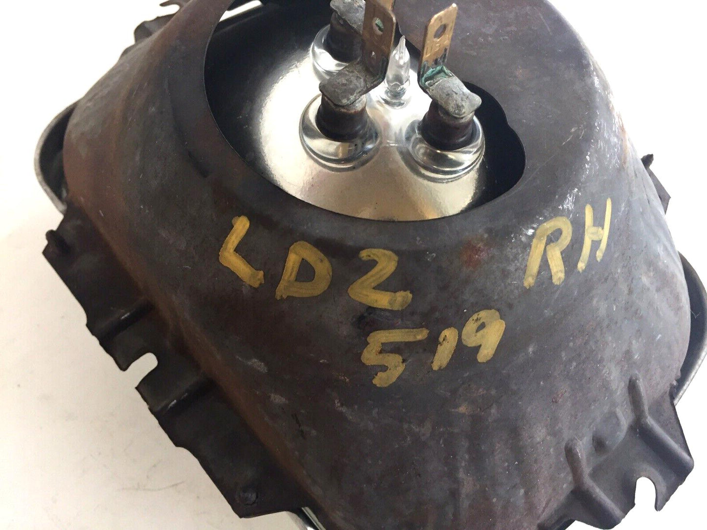1981-1993 Dodge Ram Pickup Headlamp Seat, Retainer ring and Bulb. LH/RH