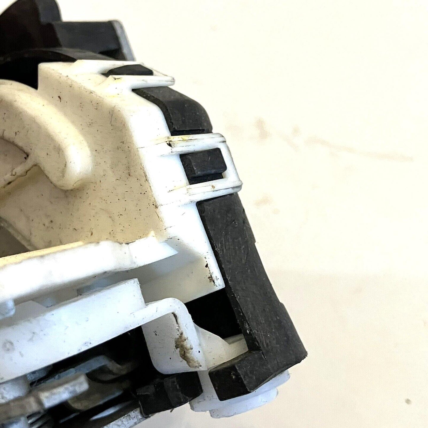 Driver Rear Door Latch Actuator 2009-2018 Ram 1500 2010-18 Ram 2500 3500 4589651