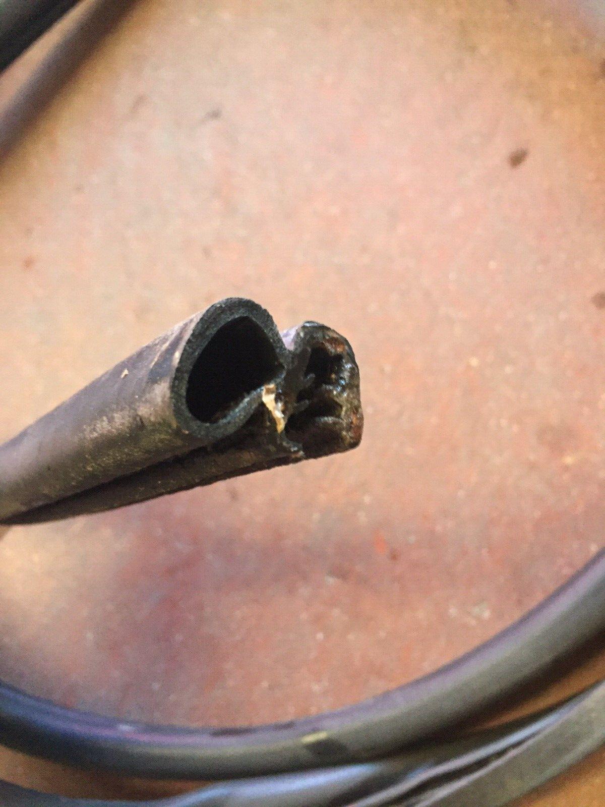 1972-1993 Dodge Ram 150 250 350 Ramcharger Press On Weatherstrips Right and Left