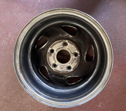 1994-01 Dodge Ram 1500 16X7 5 Slot Chrome Wheel. P/N 52057938AB