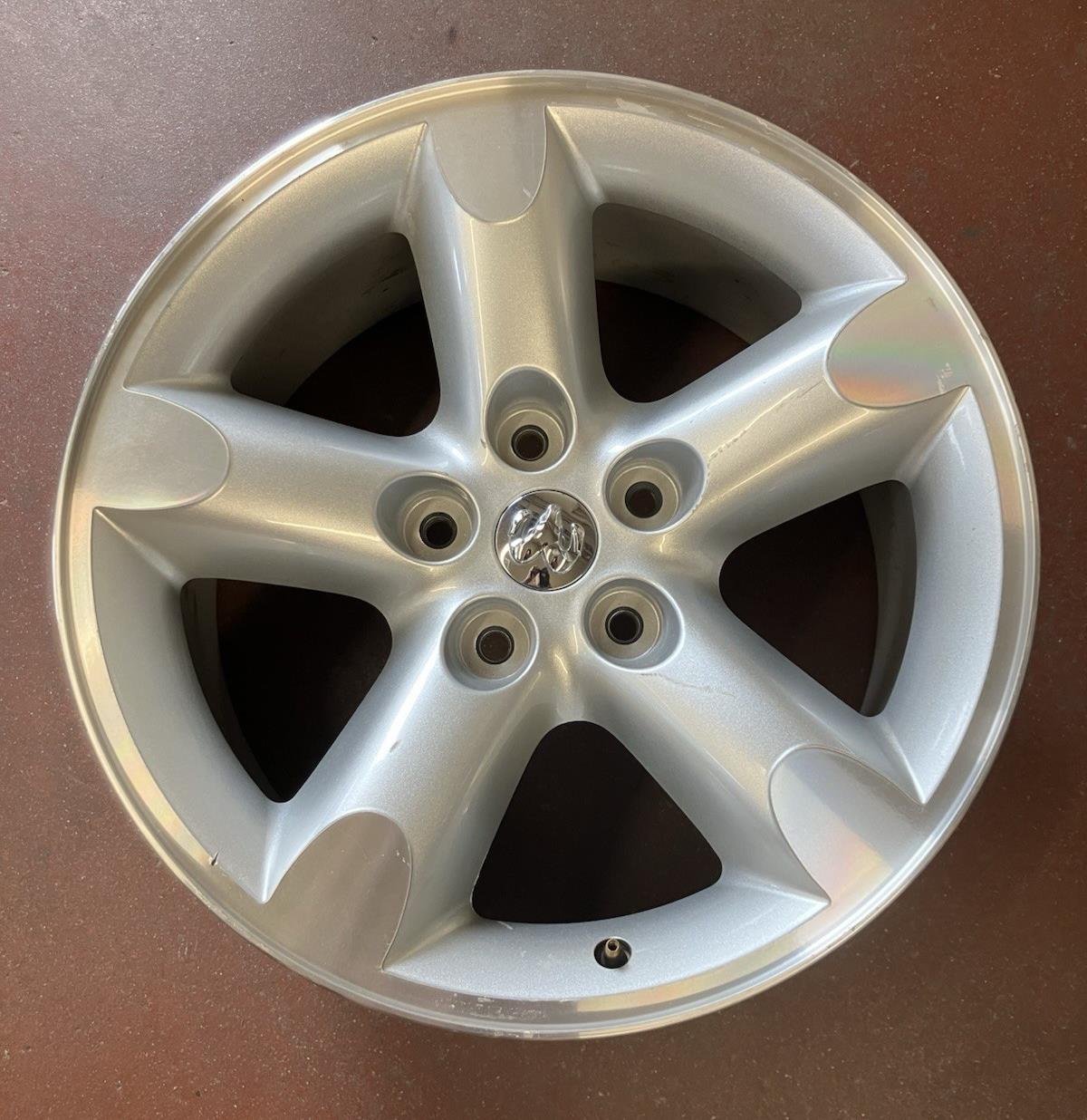 5 Spoke 20x9 Argent Aluminum Wheel 2006-2008 Dodge Ram 1500 52122278AA 560-2267A