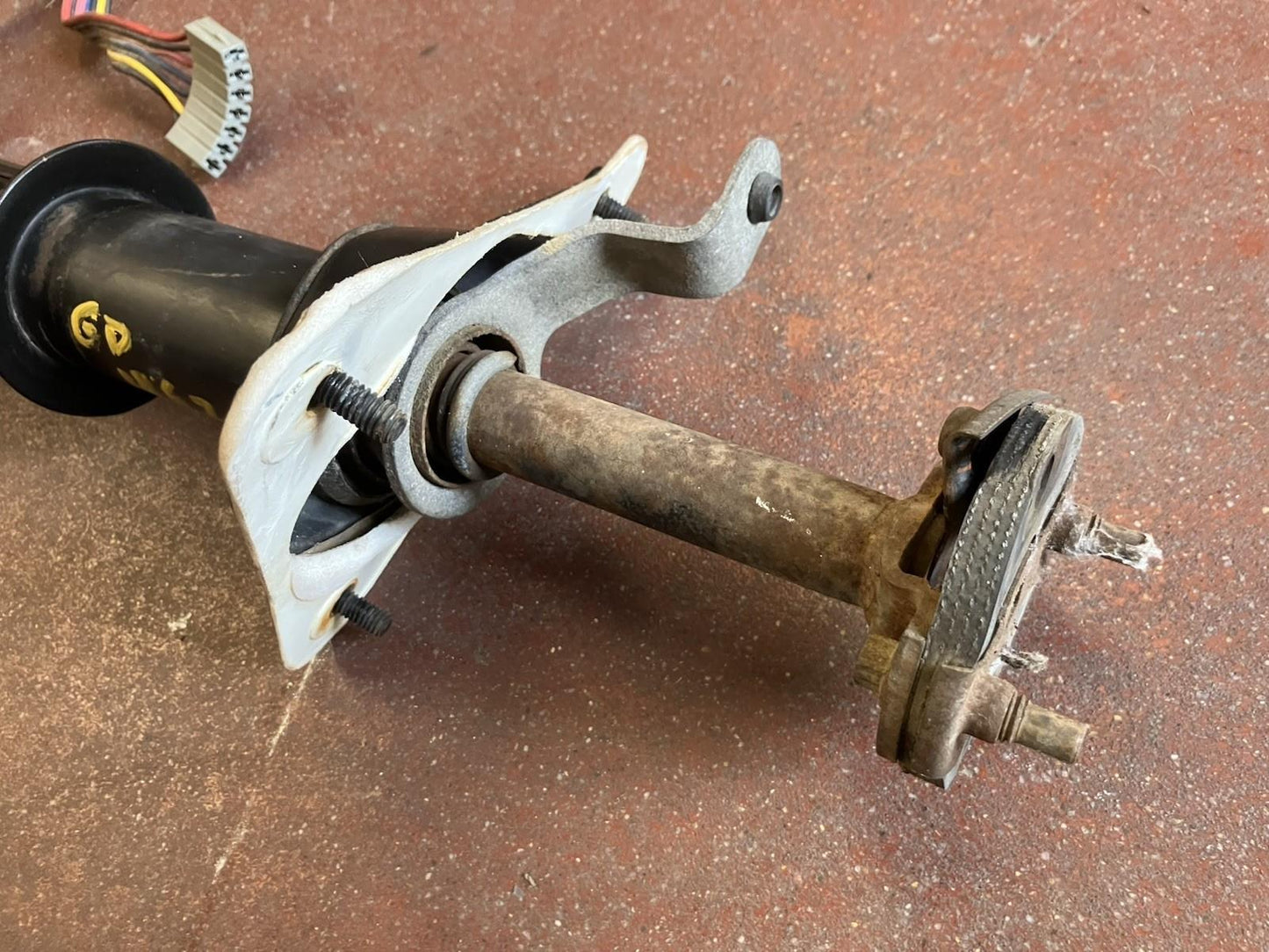 Steering Column Upper Section, 1981-1987 Dodge 150 250 350 and Ramcharger, Automatic, Non-Tilt, 4X2
