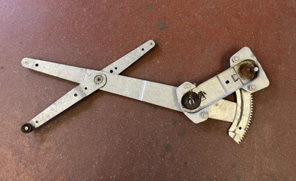 RH Manual Window Regulator 1991-93 Dodge 150 250 350 Pickup Ramcharger